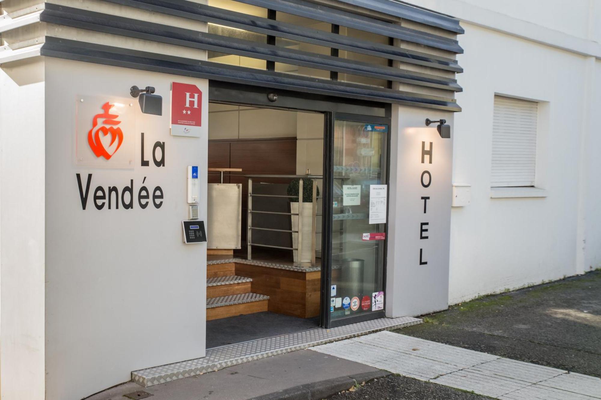 Hôtel de la Vendée La Roche-sur-Yon Exterior foto